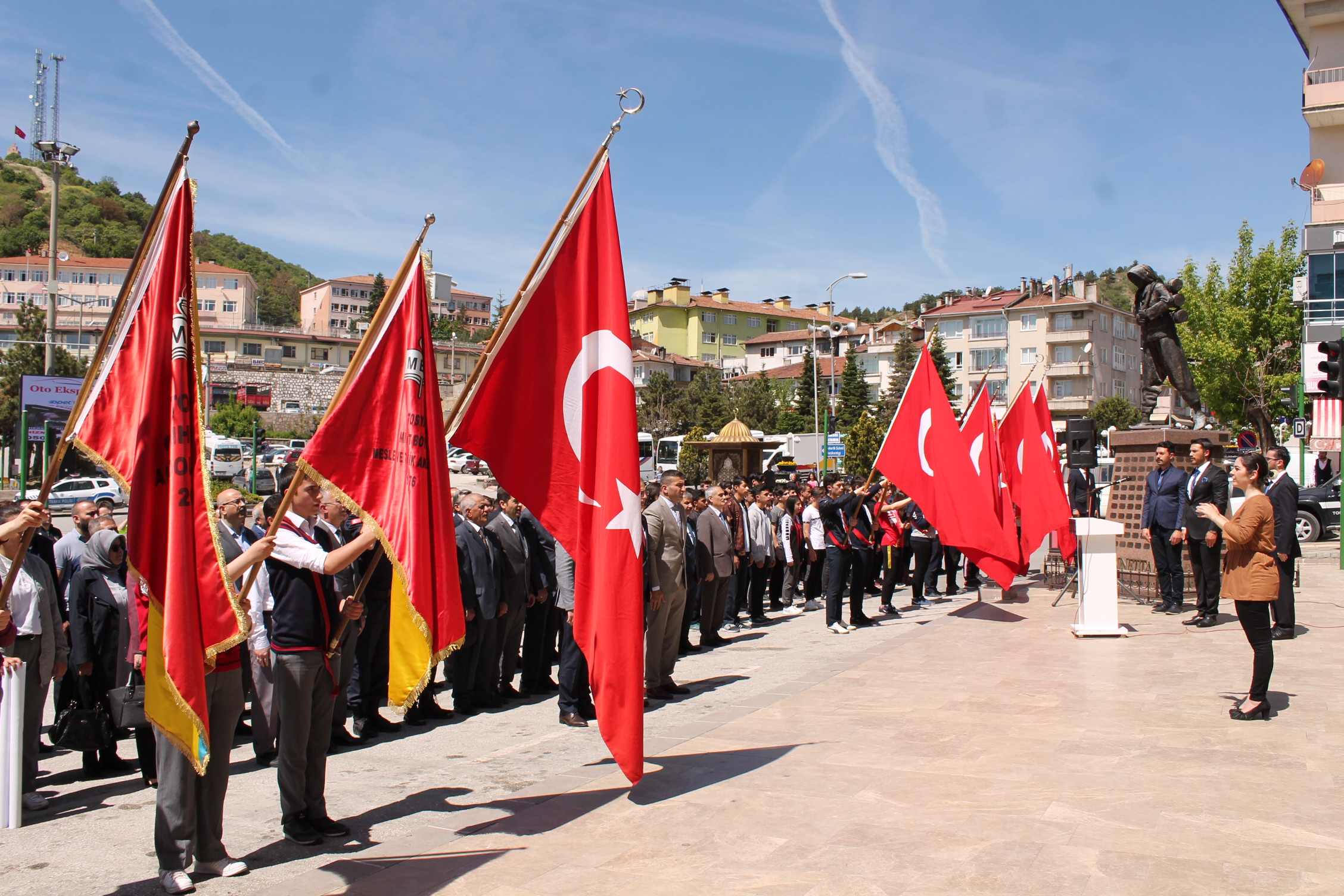Gençlik Haftası Kutlamaları Başladı