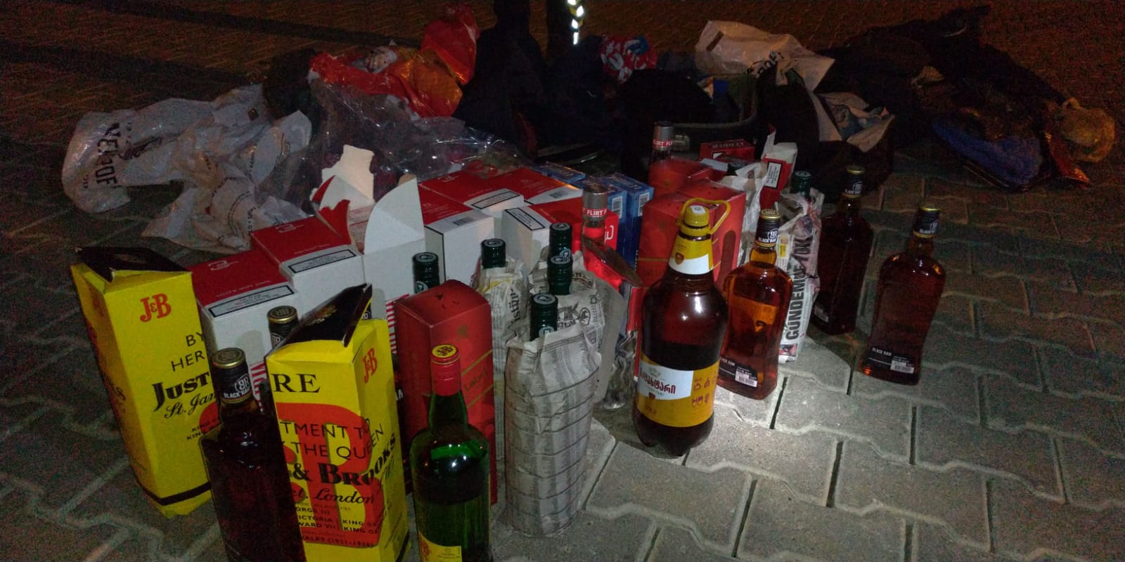 Tosya polisi sigara ve alkol kaçakçılarına geçit vermiyor