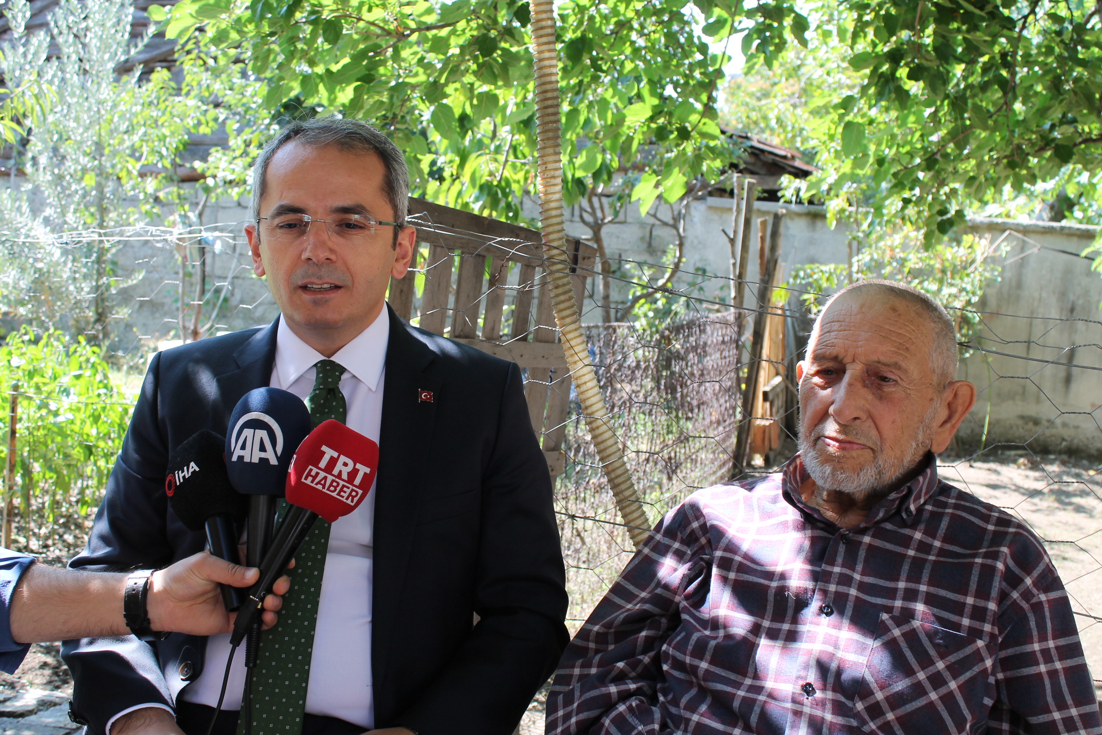 Kucakta taşınan hastanın evine Tosya Kaymakamlığından engelli asansörü