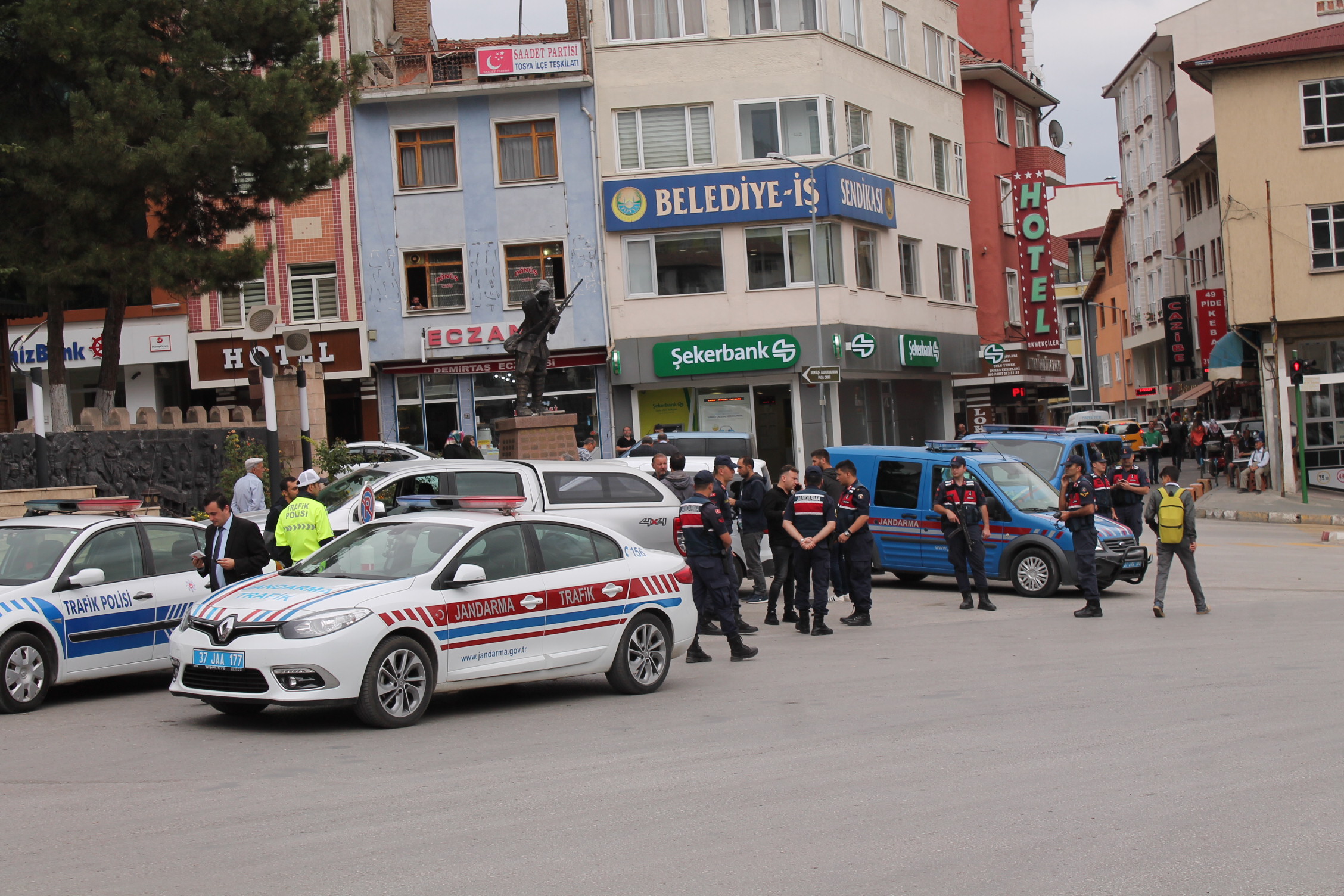 Tosya’da dumansız araç uygulaması yapıldı