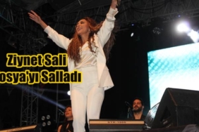 Ziynet Sali Tosya’yı Salladı