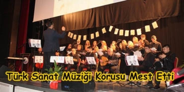 Halk Eğitim Merkezi Halkı Mest Etti