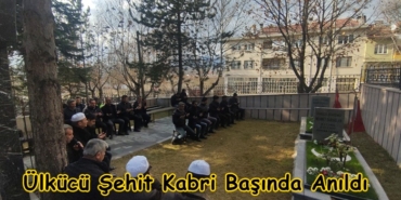 Tosyalı Ülkücü Şehit Mehmet Sarıaslan kabri başında anıldı