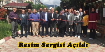 İmam Hatipli Öğrencilerden Resim Sergisi