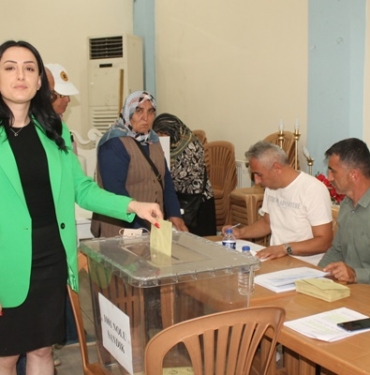 CHP İlçe Başkanı Tuğçe Kefeli Güven Tazeledi