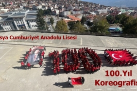 Tosya Cumhuriyet Anadolu Lisesi 100.Yıl Koreografisi