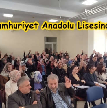 Tosya Cumhuriyet Anadolu Lisesinde Veli Toplantısı Yapıldı