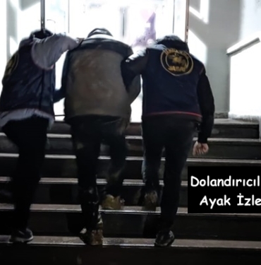 Jandarma Tosya’da Dolandırıcı Şüphelilerini Ayak İzinden Tespit Etti