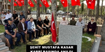 Şehit Mustafa Kasar Kabri Başında Anıldı