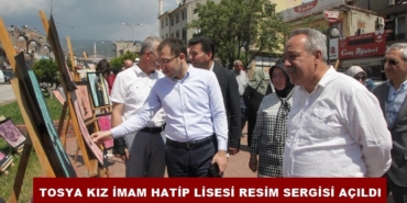 Tosya Kız İmam Hatip Lisesi Resim Sergisi Açıldı