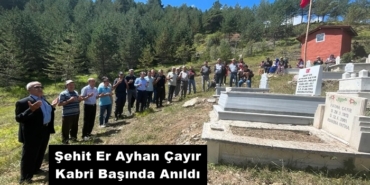 Şehit Er Ayhan Çayır Kabri Başında Anıldı