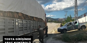 Orman Ekiplerinden Tosya Girişinde Araç Kontrolü