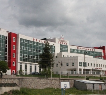 Silahını Temizlerken Kızını Yaraladı