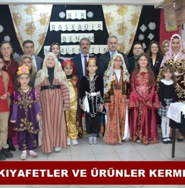 Tosya Mehmet Akif Ersoy İlkokulu’nda Yöresel Kıyafetler Ve Ürünler Kermesi Açıldı