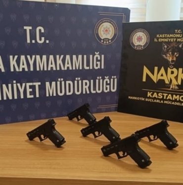 Tosya’da  5 Adet Ruhsatsız Tabanca Yakalandı