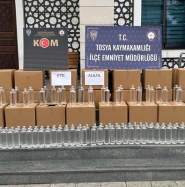 Emniyetten Kaçak Alkole Geçit Yok!