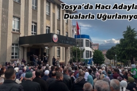 Tosya’da Hacı Adayları Dualarla Uğurlanıyor