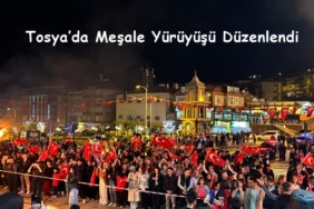 Tosya’da Meşale Yürüyüşü Düzenlendi