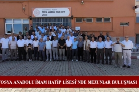 Tosya Anadolu İmam Hatip Lisesi’nde Mezunlar Buluşması