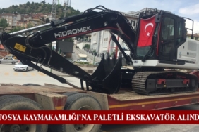 Tosya Kaymakamlığı’na Paletli Ekskavatör Alındı