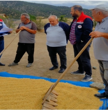 İlçe Tarım Müdürlüğü Ekipleri Çevlik Köyü’nü Ziyaret Etti