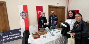 Tosya Emniyetinden “El Ele Güvenli Geleceğe” Projesiyle Öğrencilere Destek