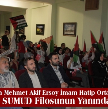 Tosya Mehmet Akif Ersoy İmam Hatip Ortaokulu SUMUD Filosunun Yanında