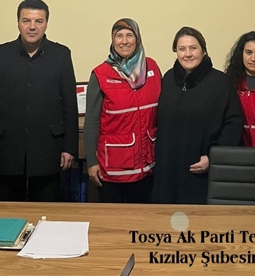Tosya Ak Parti Teşkilatı’ndan Kızılay Şubesine Ziyaret