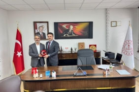 Tosya Milli Eğitim Müdürü Mehdi Toğrul’dan Taşköprü Milli Eğitim Müdürüne Ziyaret