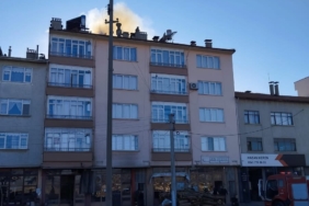 Tosya Metal Sanayi Girişinde Binada Çatı Yangını