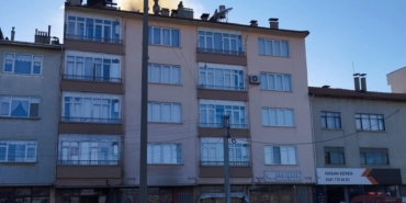 Tosya Metal Sanayi Girişinde Binada Çatı Yangını