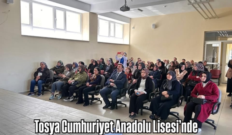 Tosya Cumhuriyet Anadolu Lisesi’nde Veli Toplantısı Gerçekleştirildi