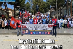 Tosya’da Eğitim Sendika Temsilcileri Basın Açıklaması Yaptı