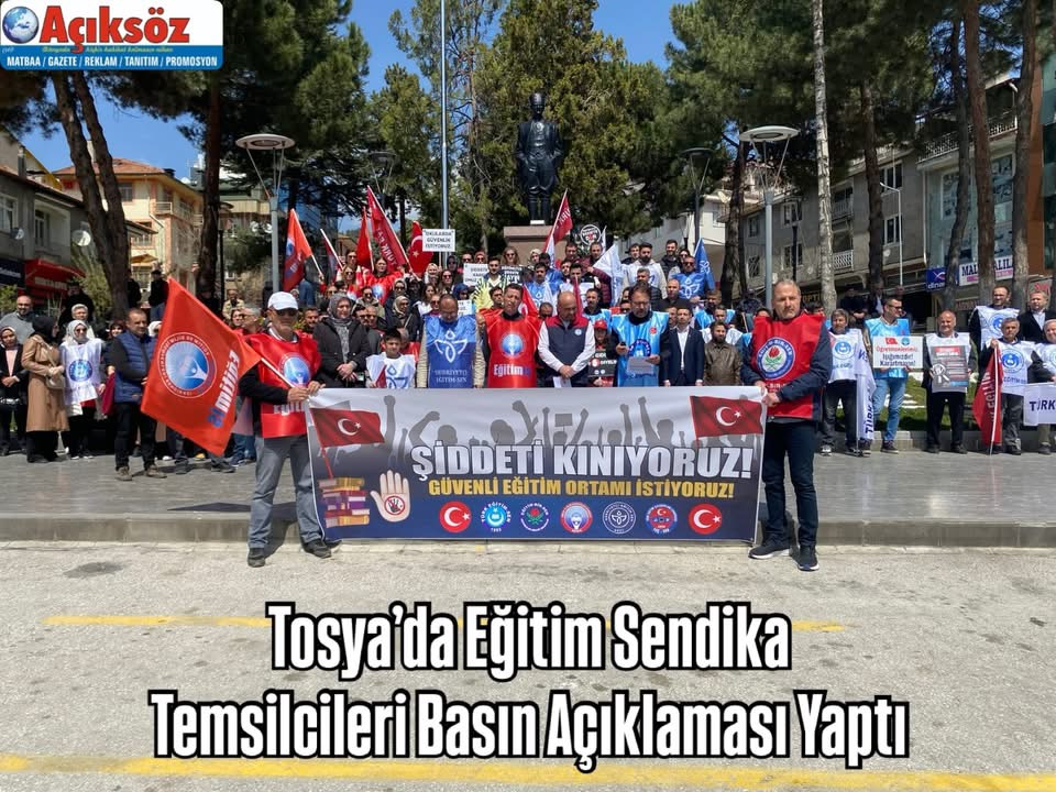 Tosya’da Eğitim Sendika Temsilcileri Basın Açıklaması Yaptı