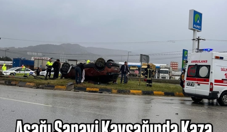 Aşağı Sanayi Kavşağında Kaza