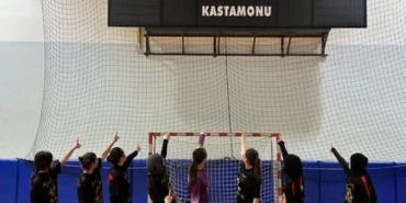 Tosya Fen Lisesi Futsal’da Kastamonu Şampiyonu Oldu
