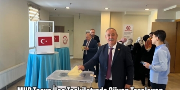 MHP Tosya İlçe Teşkilatında Güven Tazeleyen Suat Bazlamaçcı Yeniden Başkan Seçildi!