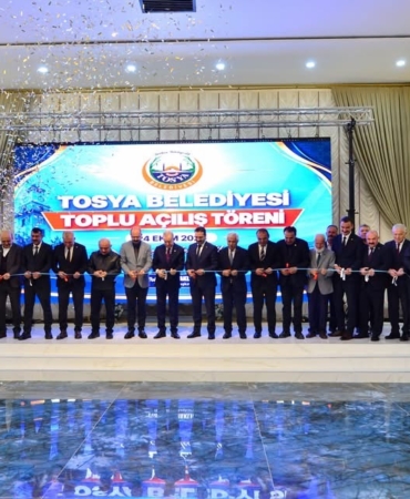 Tosya Belediyesi’nin vizyon projeleri törenle hizmete girdi